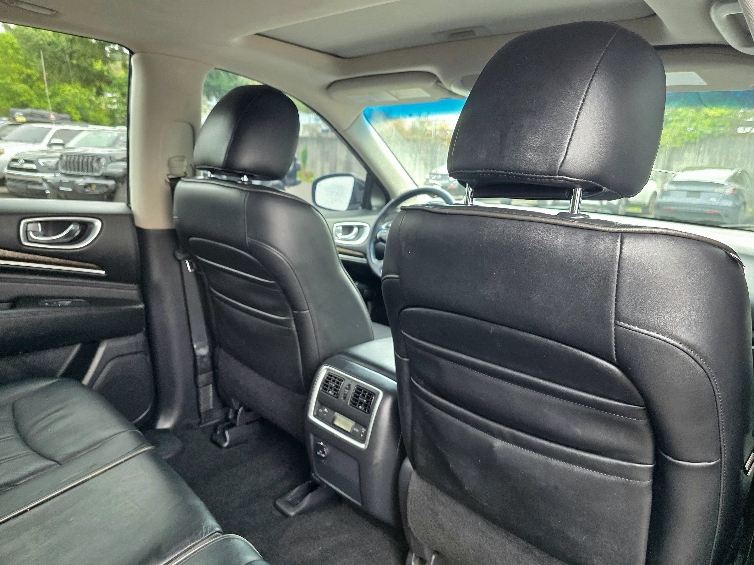 Used 2015 INFINITI QX60 Luxe w/ Premium Plus Package AWD/4WD image 59