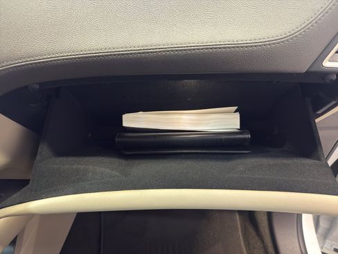 Used 2019 Lincoln Nautilus Reserve image 23