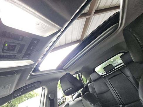 Used 2023 Toyota RAV4 XLE Premium FWD image 7