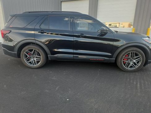 Used 2026 Ford Explorer ST AWD/4WD image 16