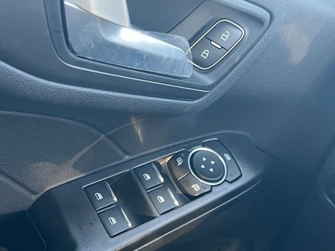 New 2026 Ford Escape SE FWD image 25
