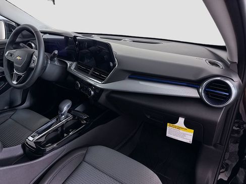New 2026 Chevrolet Trax LT w/ Driver Confidence Package FWD image 26