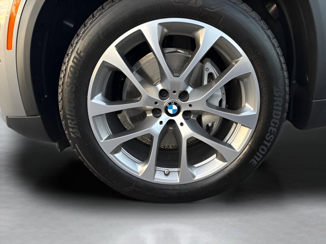 Used 2026 BMW X5 xDrive40i AWD/4WD image 25