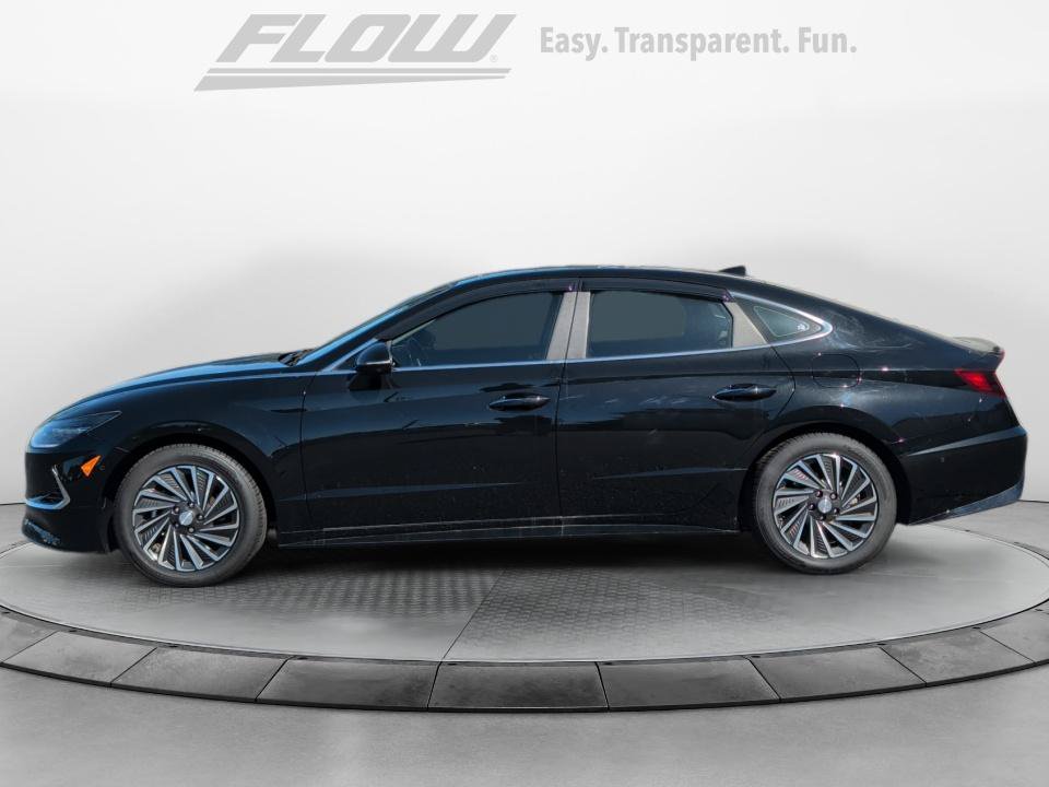 Used 2023 Hyundai Sonata Limited w/ Cargo Package FWD image 4
