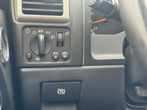 Used 2009 Chevrolet Colorado LT RWD image 16