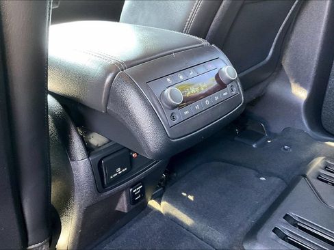 Used 2015 GMC Acadia Denali AWD/4WD image 11