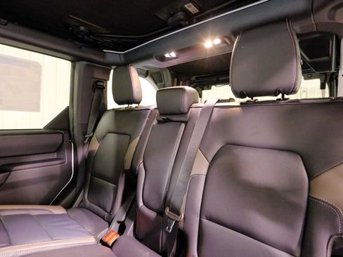 New 2025 Ford Bronco Outer Banks image 31