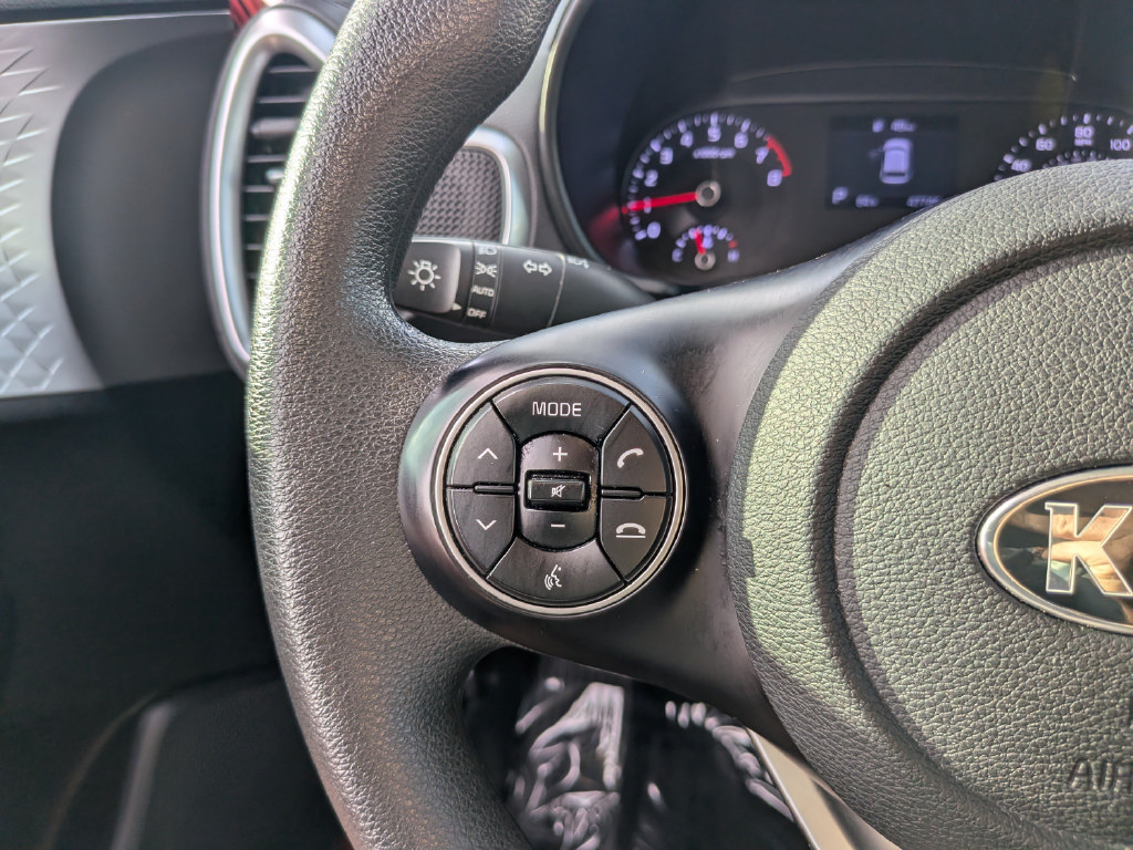 Used 2021 Kia Soul LX FWD image 27