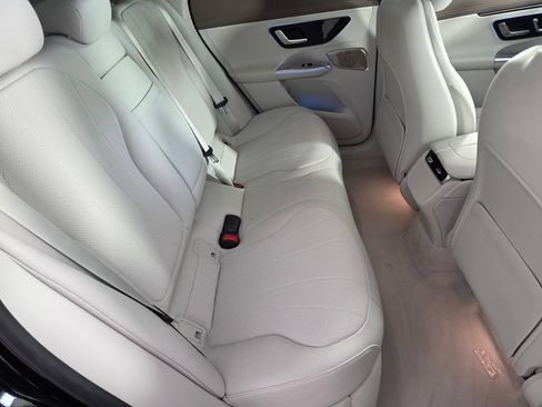 Certified 2023 Mercedes-Benz EQE 350+ SUV image 25