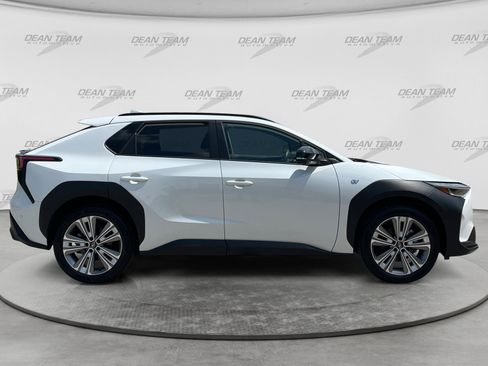 Used 2023 Subaru Solterra AWD image 8