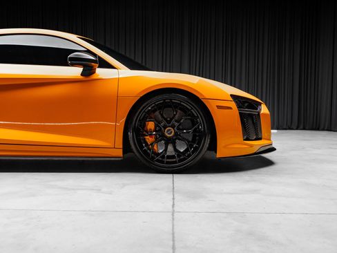 Used 2017 Audi R8 V10 plus AWD/4WD image 27