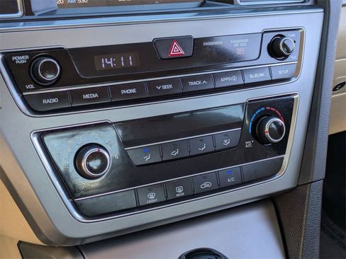 Used 2016 Hyundai Sonata SE w/ Cargo Package image 20