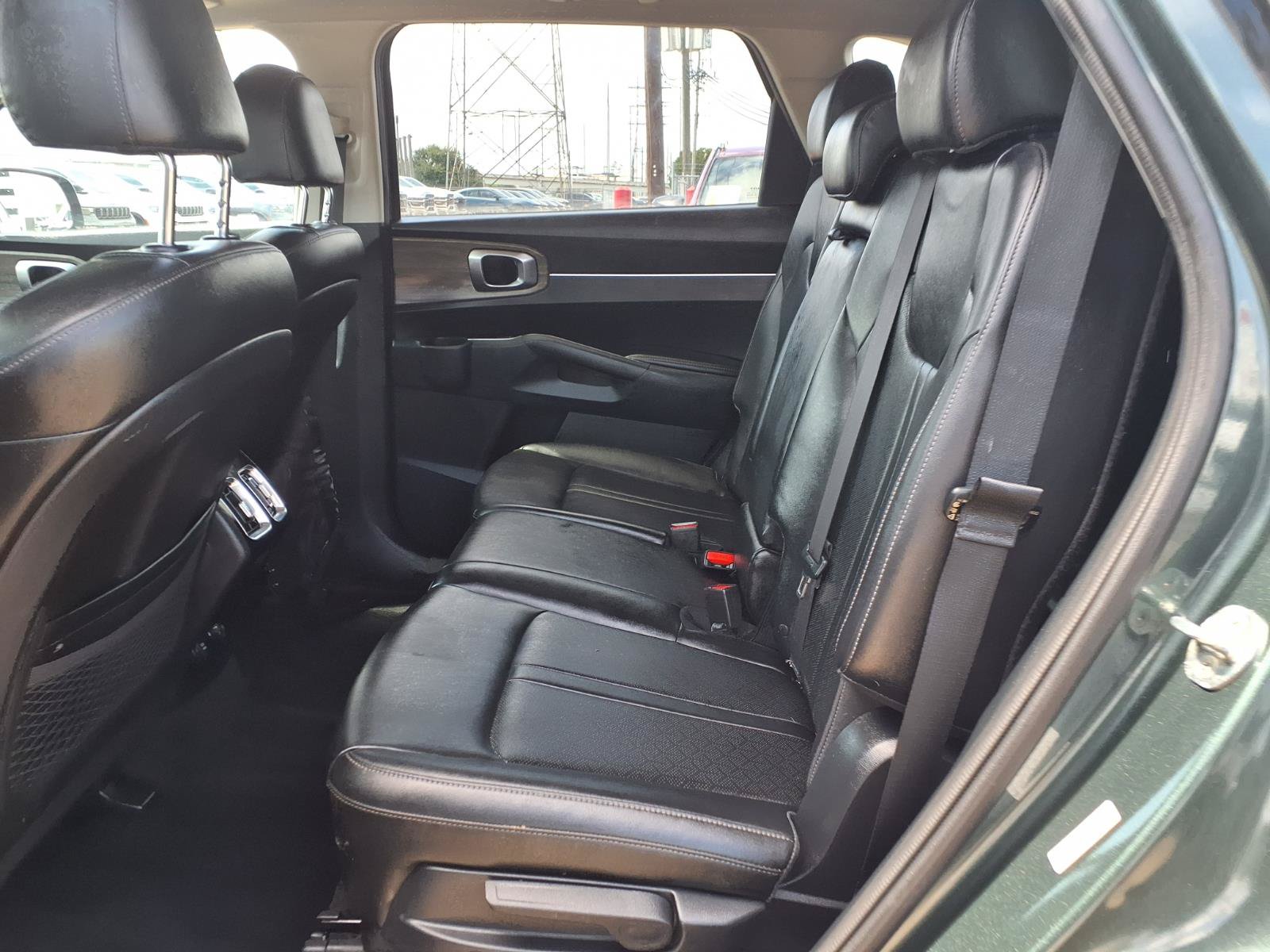 Used 2023 Kia Sorento S w/ Panoramic Sunroof Package AWD/4WD image 19