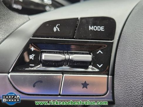 Used 2024 Hyundai Elantra SEL image 27