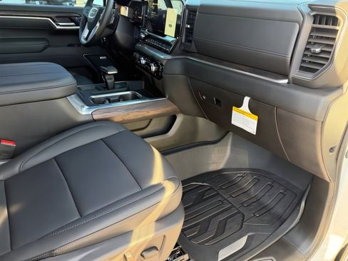 Used 2026 GMC Sierra 1500 SLT w/ SLT Premium Package image 31
