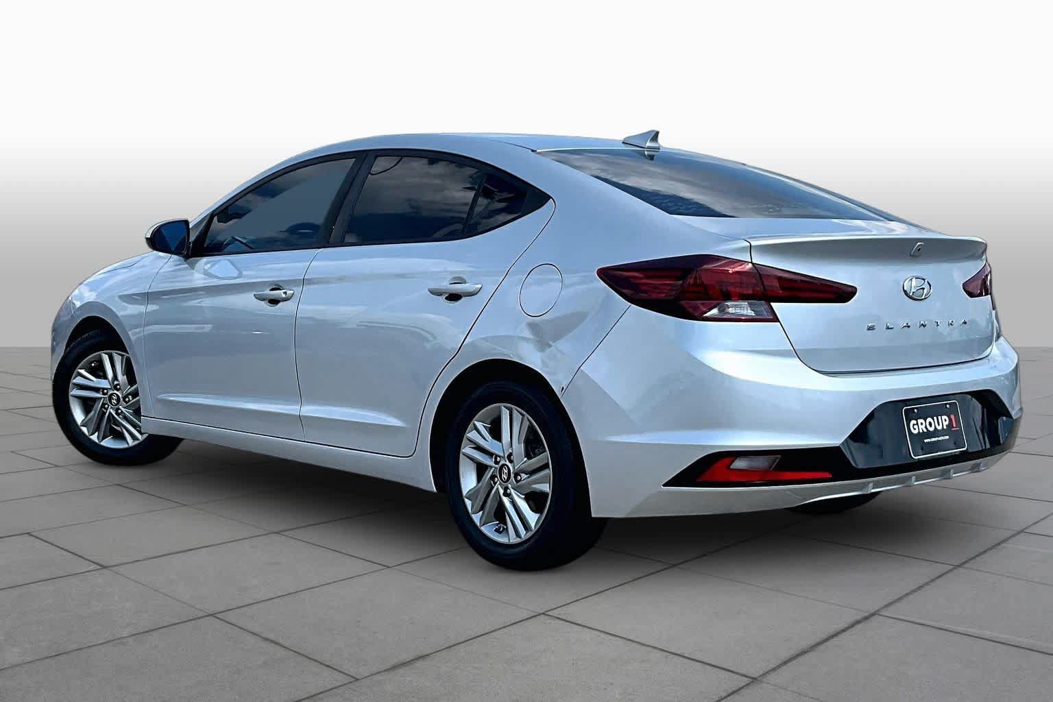 Used 2020 Hyundai Elantra SEL w/ Cargo Package (C1) FWD image 11