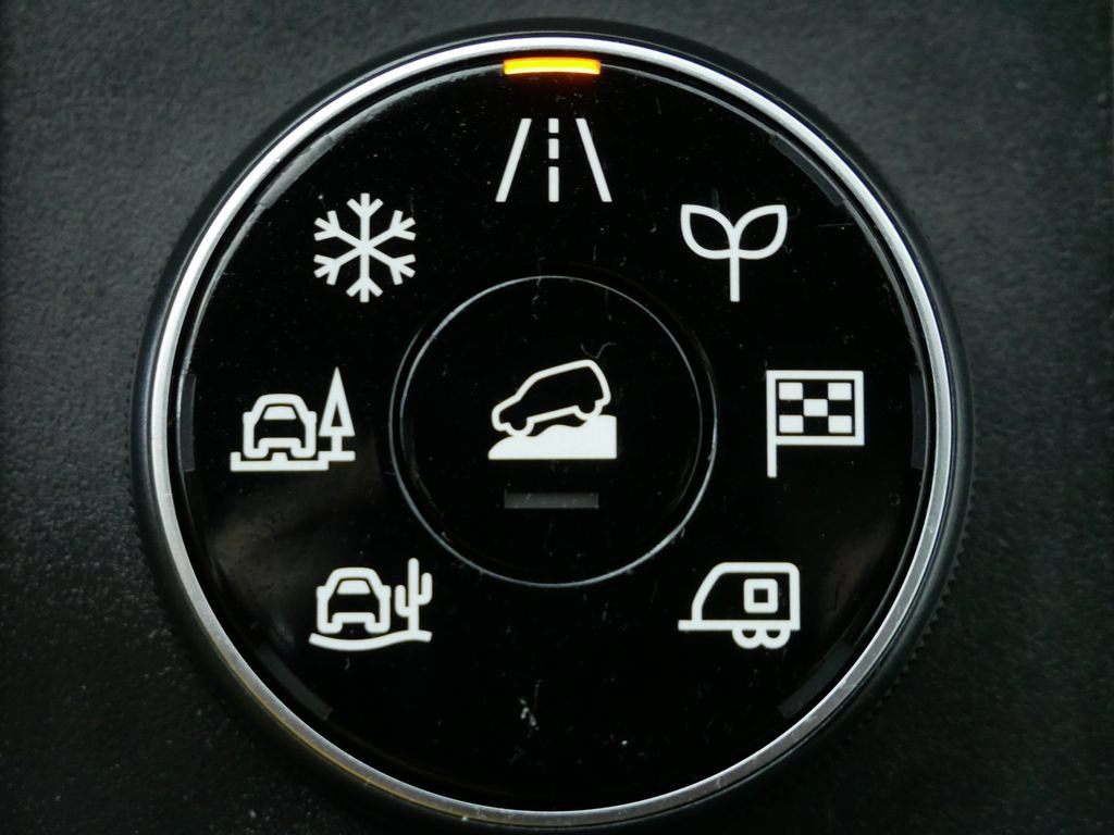 Used 2023 Nissan Pathfinder Rock Creek AWD/4WD image 31