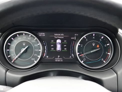 Used 2022 Maserati Levante Modena AWD/4WD image 27