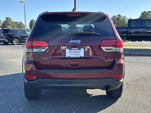 Used 2020 Jeep Grand Cherokee Laredo image 9