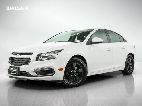 Used 2016 Chevrolet Cruze LT FWD image 1