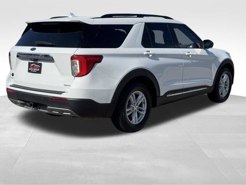 Used 2020 Ford Explorer XLT w/ Equipment Group 202A RWD image 5