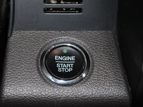 Used 2020 Ford Expedition Limited w/ Equipment Group 302A AWD/4WD image 28