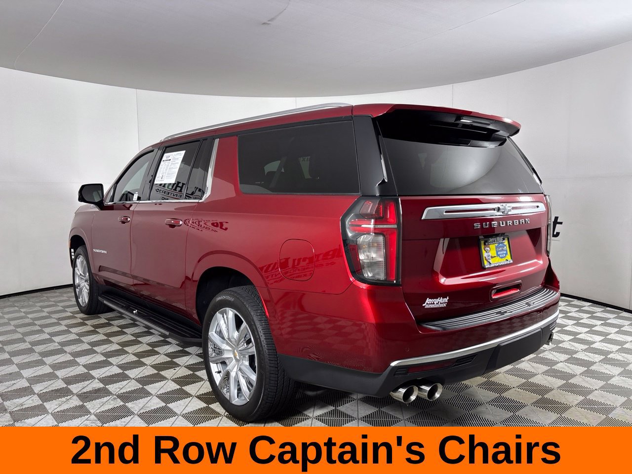 Used 2024 Chevrolet Suburban High Country RWD image 9