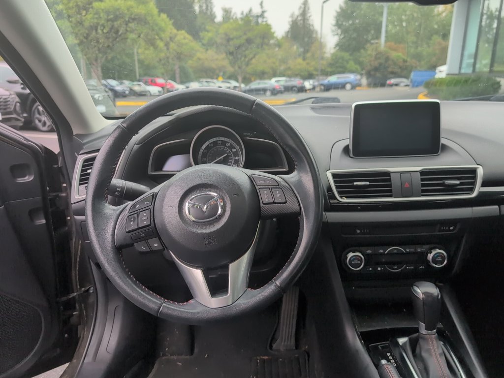 Used 2016 MAZDA MAZDA3 i Grand Touring FWD image 11