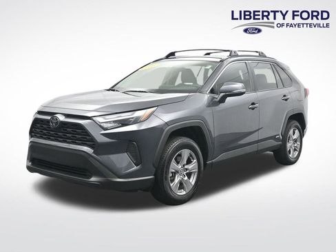 Used 2025 Toyota RAV4 XLE image 1