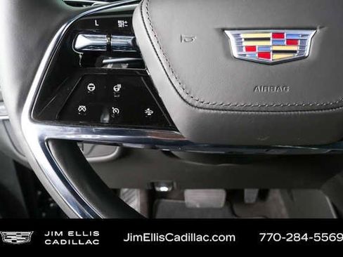 Certified 2026 Cadillac Escalade ESV Platinum Sport AWD/4WD image 10