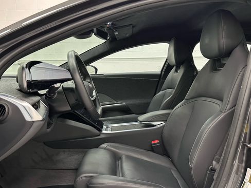 Used 2024 Lucid Air Touring image 11