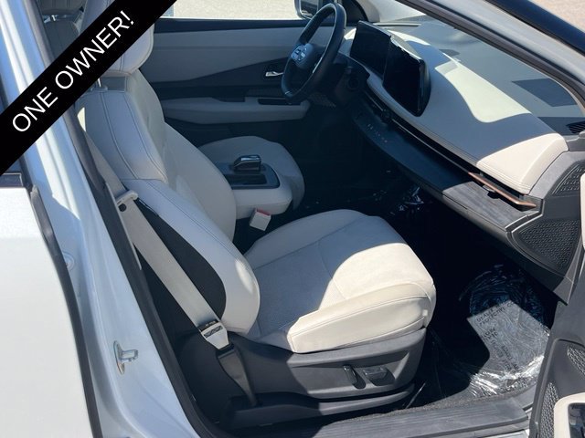 Used 2024 Nissan Ariya FWD image 8