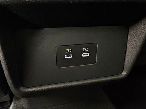 Used 2024 Nissan Rogue SV image 34