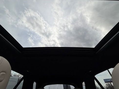 Certified 2025 Mercedes-Benz GLE 350 4MATIC image 18