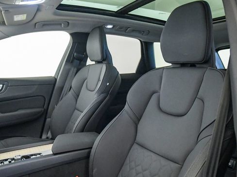 Certified 2026 Volvo XC60 B5 Plus w/ Climate Package PRO AWD/4WD image 18