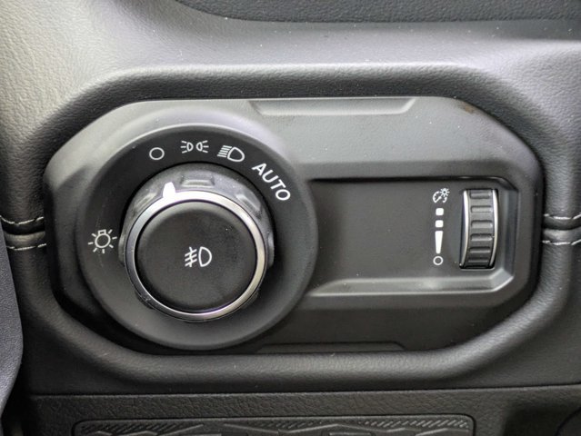New 2026 Jeep Wrangler Unlimited Sahara AWD/4WD image 25