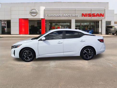 New 2025 Nissan Sentra SV w/ All-Weather Package image 6