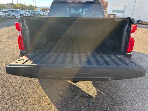 Used 2022 Chevrolet Silverado 1500 ZR2 w/ Technology Package image 7