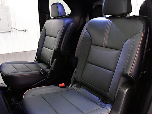 Used 2024 GMC Acadia AT4 w/ LPO, Floor Liner Package image 28