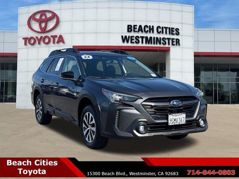 Used 2024 Subaru Outback Premium AWD/4WD image 2