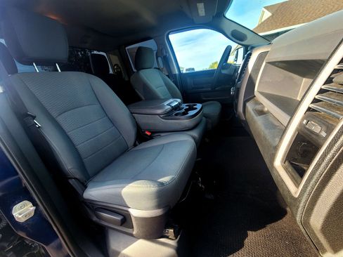 Used 2018 RAM 1500 Express w/ Express Value Package image 18