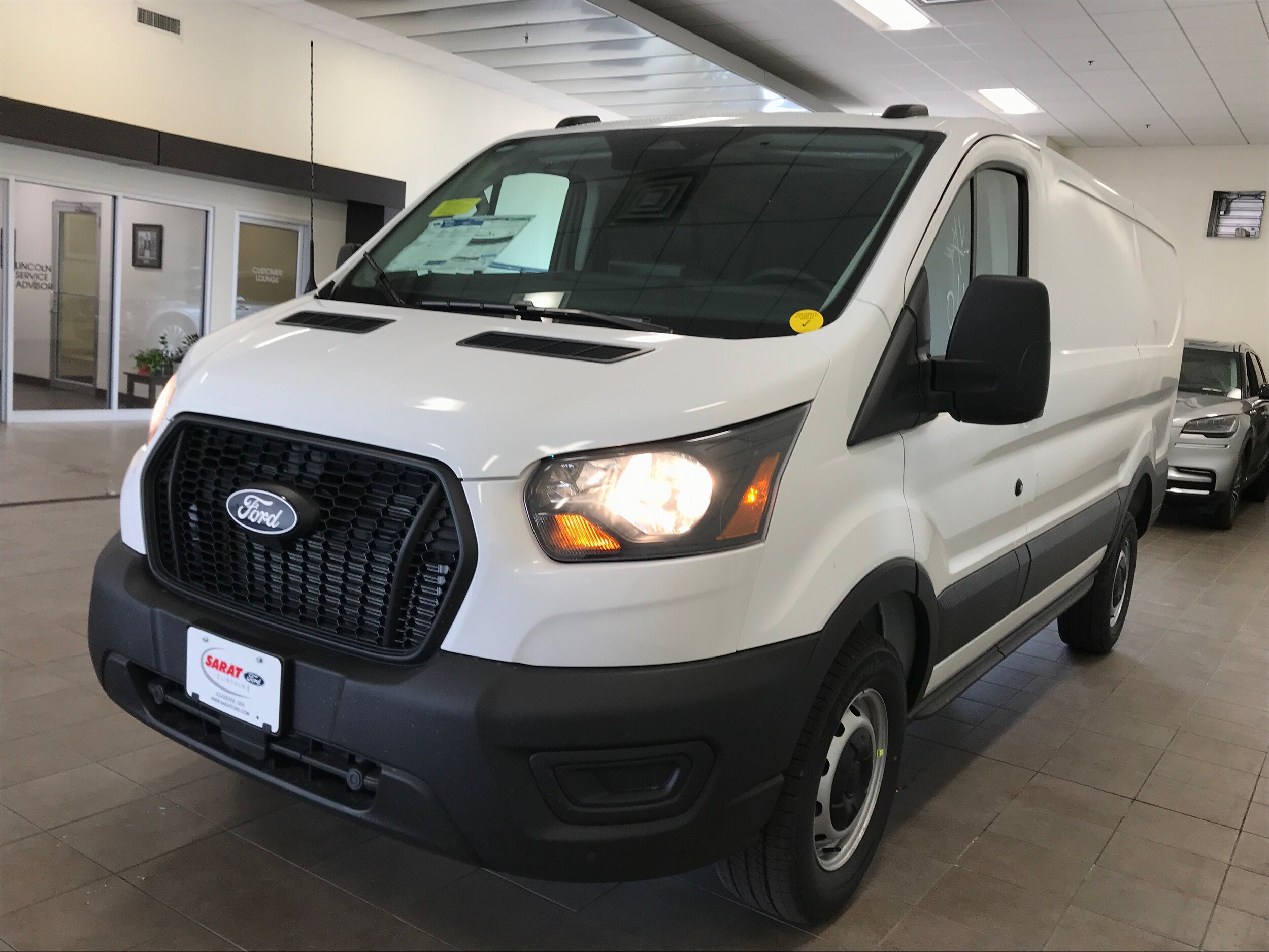 New 2027 Ford Transit 250 Low Roof RWD image 4