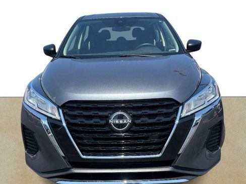Used 2024 Nissan Kicks S FWD image 9