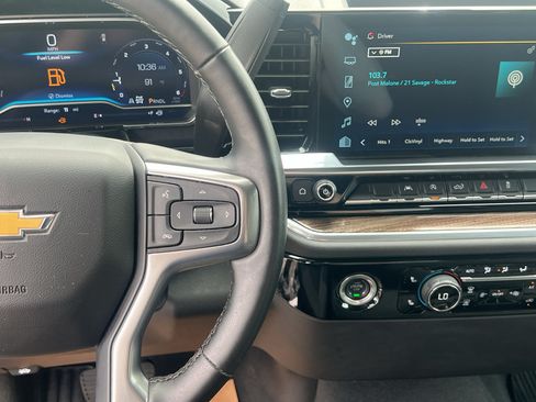 Used 2024 Chevrolet Silverado 1500 LT AWD/4WD image 30