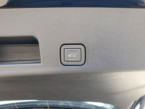 New 2026 Chevrolet Traverse LT w/ Driver Confidence Package FWD image 7