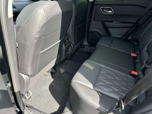 New 2026 Nissan Rogue Platinum w/ Platinum Premium Package AWD/4WD image 17