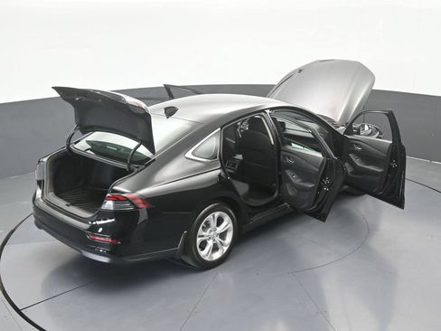 Used 2025 Honda Accord LX image 67
