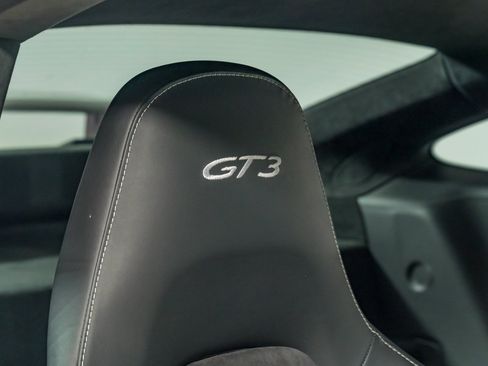 Used 2018 Porsche 911 GT3 RWD image 31