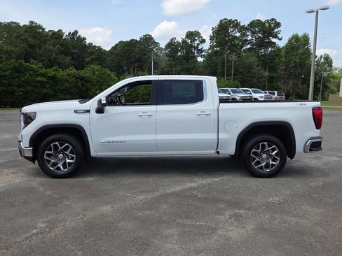 New 2026 GMC Sierra 1500 SLE AWD/4WD image 2