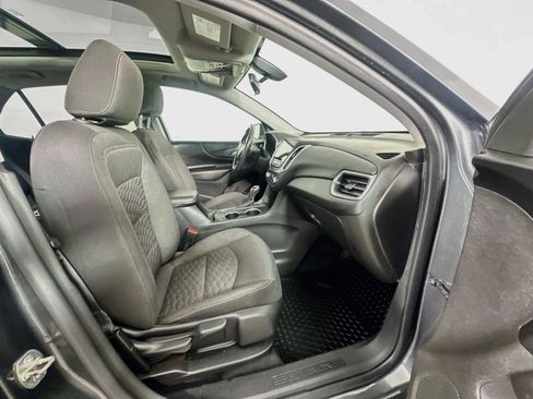 Used 2019 Chevrolet Equinox LT w/ Sun & Navigation Package FWD image 31